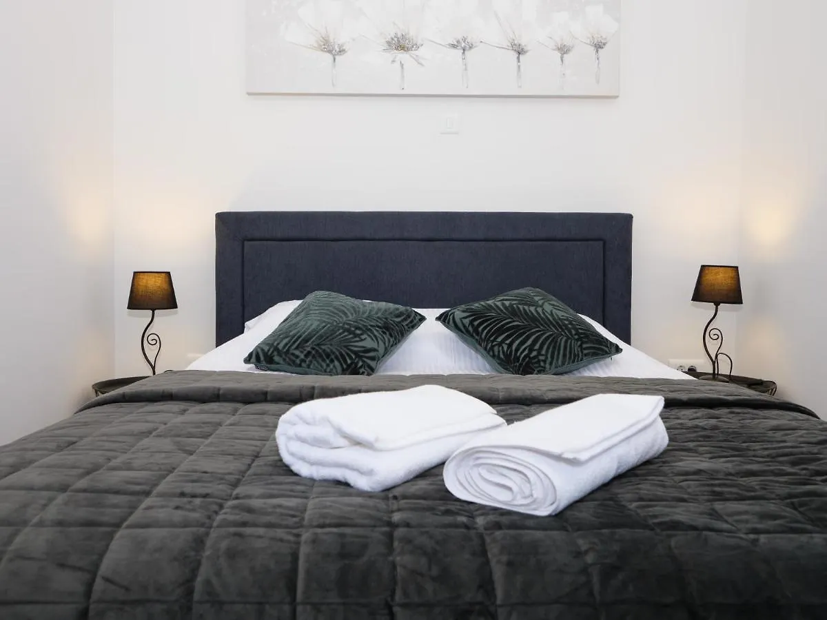 Arena Delight Studio Apartments Pula Kroatien