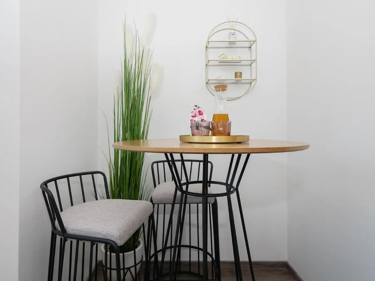 Arena Delight Studio Apartments Pula