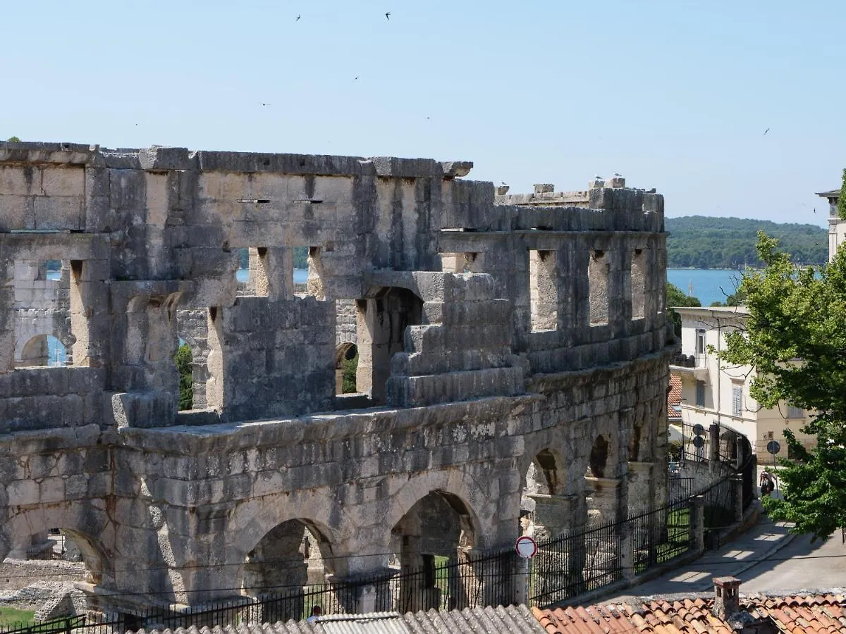 Arena Delight Studio Apartments Pula