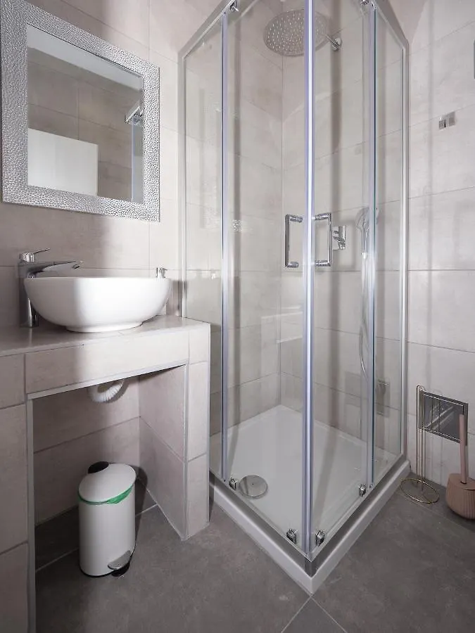 Arena Delight Studio Apartments 普拉 0*,