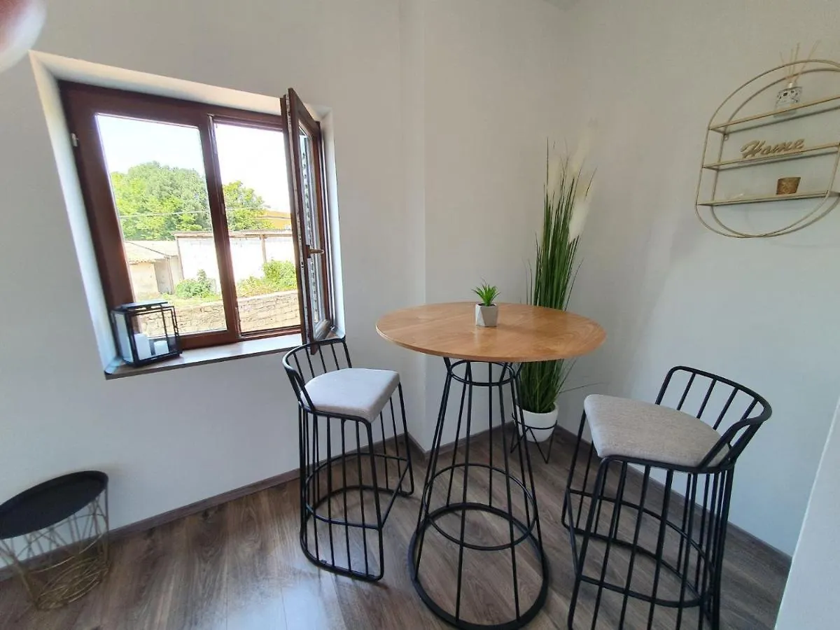 Arena Delight Studio Apartments 普拉