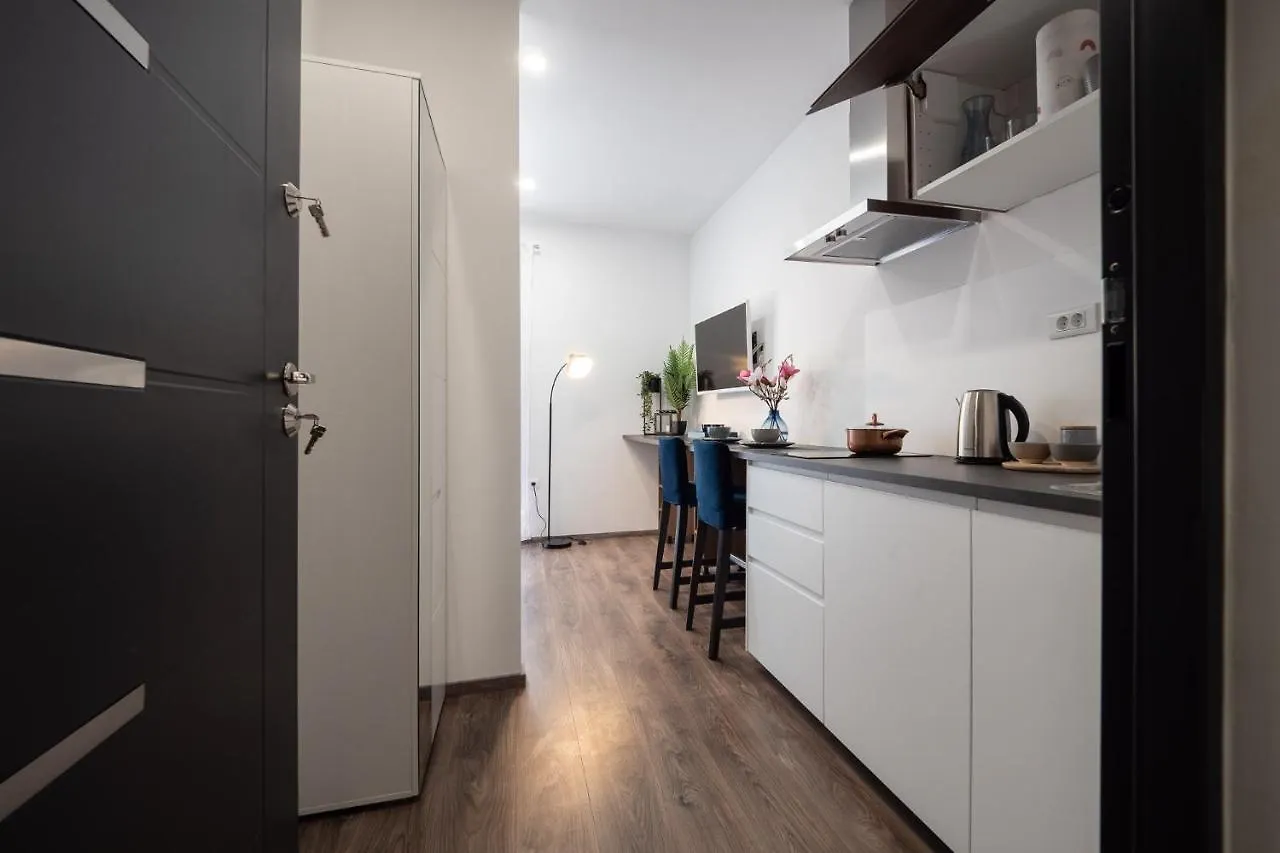 Arena Delight Studio Apartments 普拉